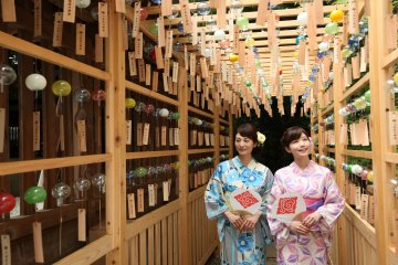 Saitama's Enmusubi Wind Chime Festival