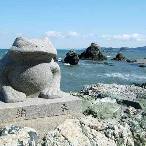 Frog Statue